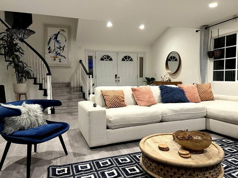 Stylish Mediterranean Villa, Pool, Jacuzzi, Hollywood & Malibu Bliss Лос-Анджелес Экстерьер фото